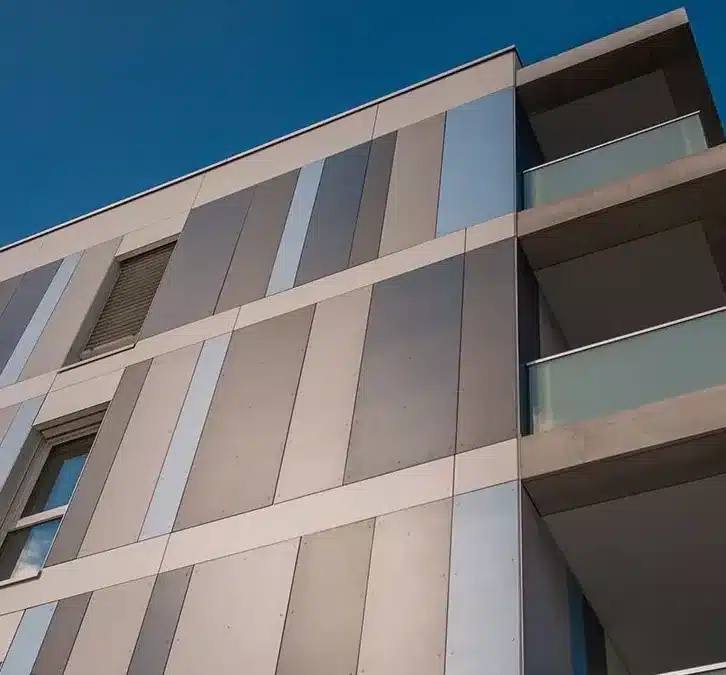 Façades ventilées en fibre-ciment en Suisse romande