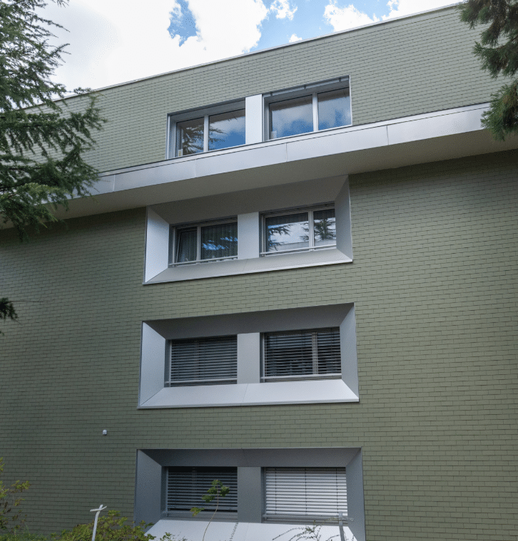 Projet de façades ventilées en fibre-ciment chez Facetec