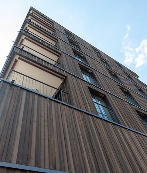 Comment fonctionne une façade ventilée en bois ?