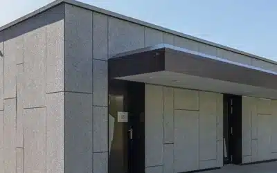 Façade ventilée en pierre naturelle en Suisse romande
